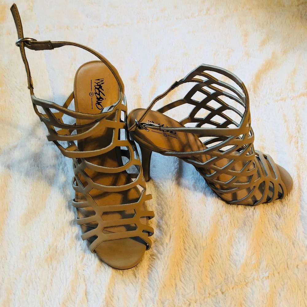 Mossimo Caged Nude Heels